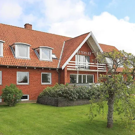 Rustic Retreat In Gettrup * Sindrup